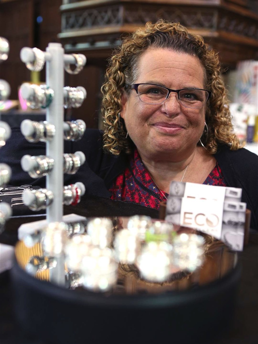 Diane Levitt, Jeweller